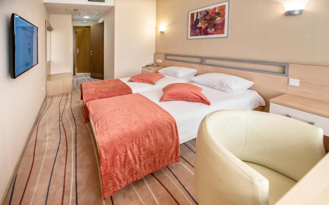 Palladium 4*